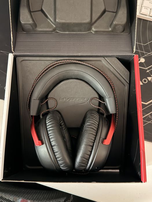 Casti hyperx cloud 3