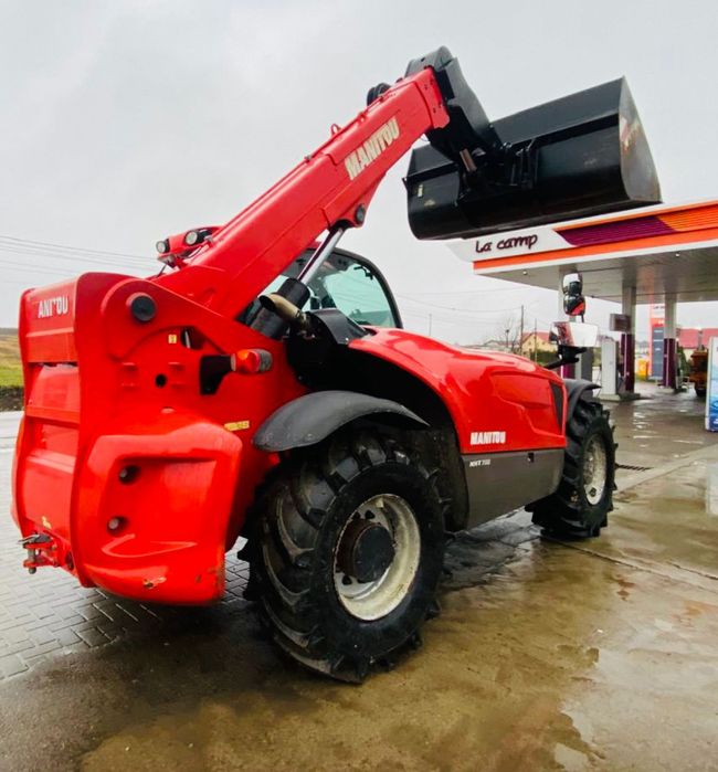 Manitou MHT 790  ridica 9 t