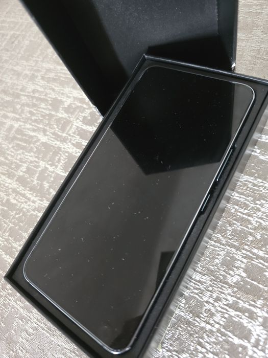 Продавам Samsung s22