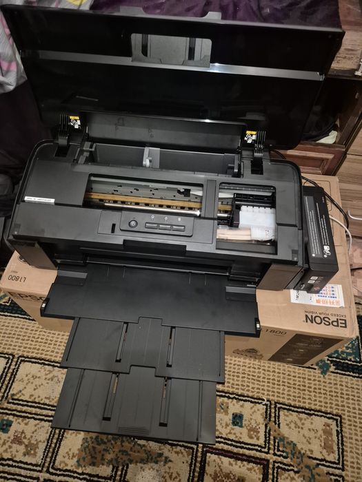 Прдам EPSON L1800