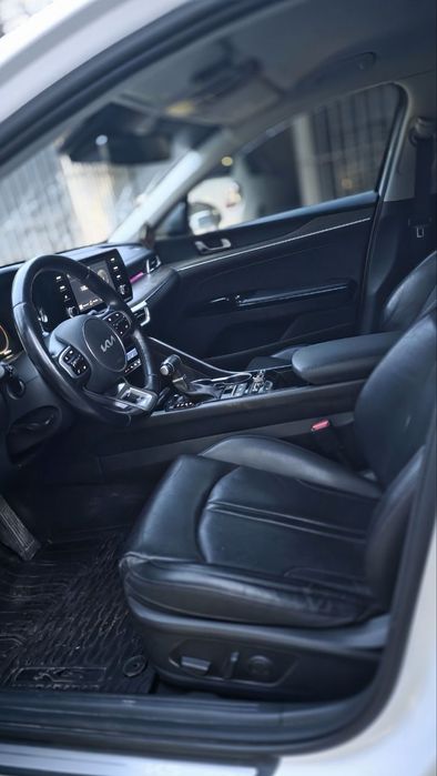 Kia К5 Стайл фулл (без люка) 2.5л АТ Белый Жемчуг! 50 тыс км пробега!