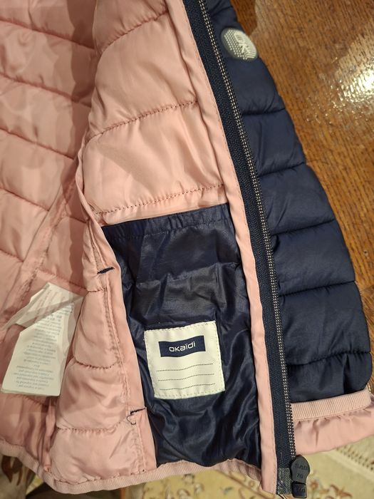 Продам  куртки на весну, безрукавку для девочки