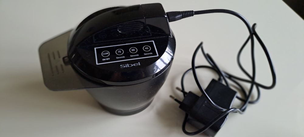 Фризьоски инструменти и оборудване