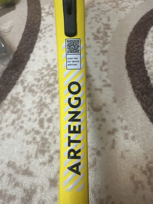 Ракета за тенис на корт артенго и 4 топчета ПО ДОГОВАРЯНЕ!!!
