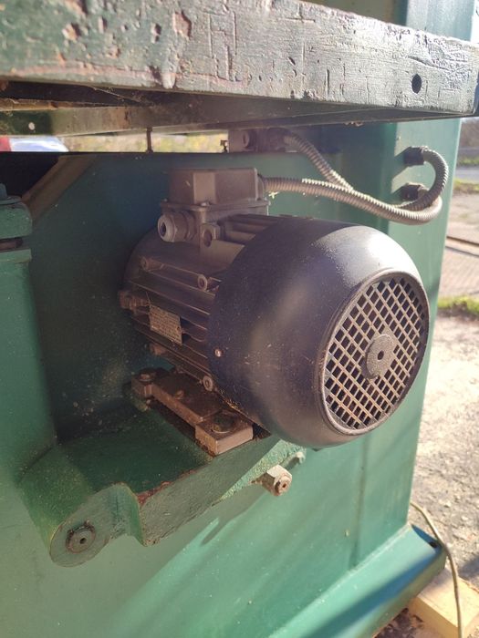 дървообработващ банциг 600мм.