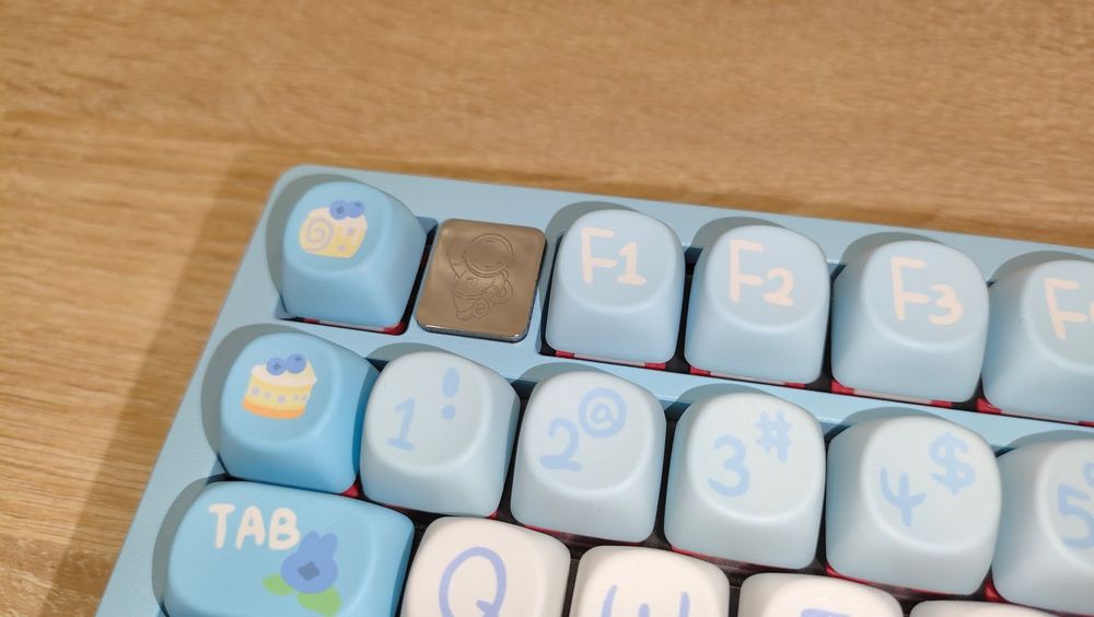 Leobog Hi75 spaceberry