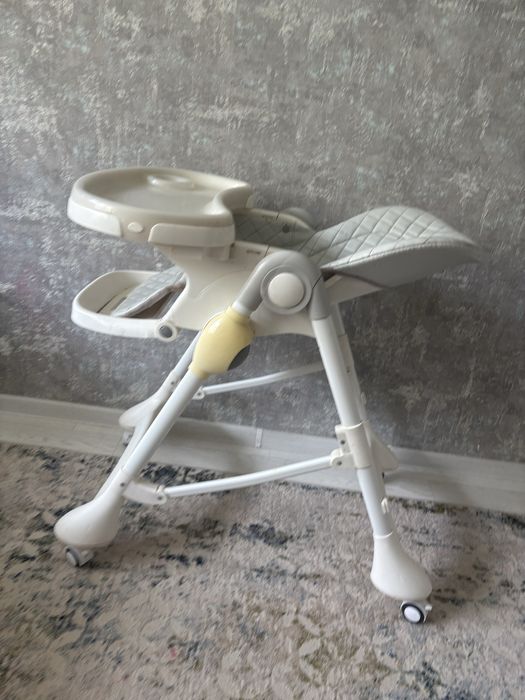 Детская мебель Столик для кормления детей