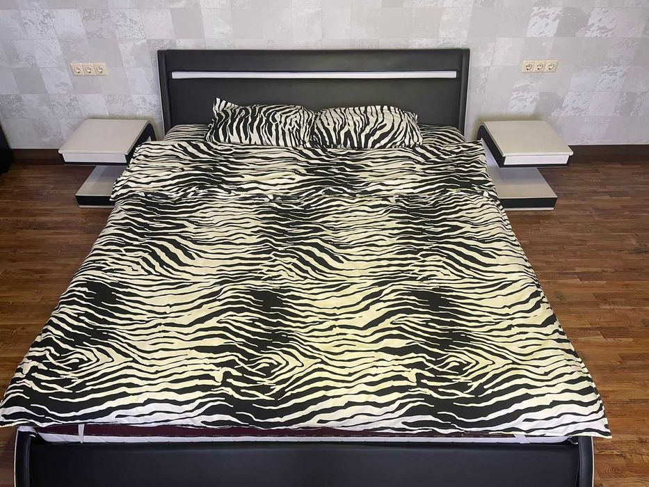 Спальная кровать