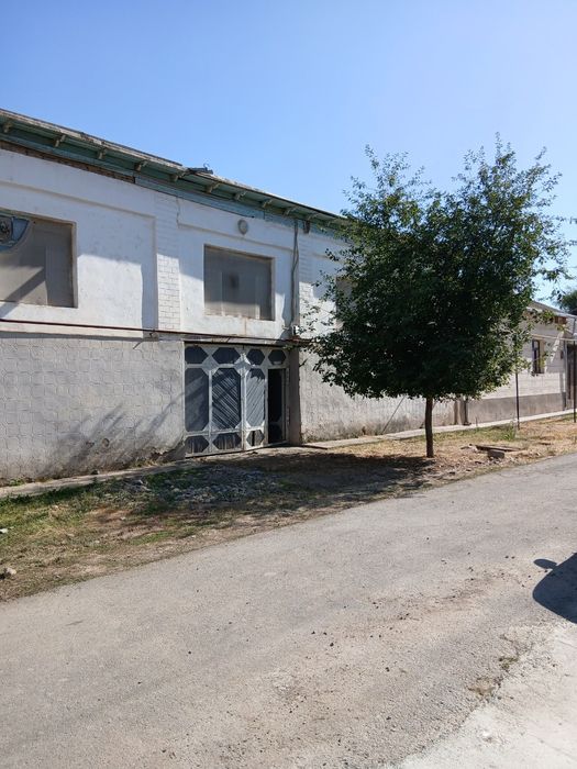 Urtasaroy hovli uchastka 10 sotix