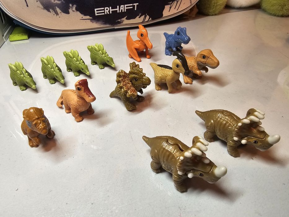 Игрушки киндер сюрприз