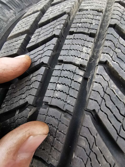 245 50 19 continental ts870P