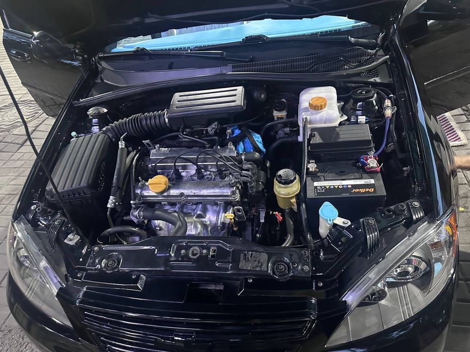 Продаю свой автомобиль Lacetti
