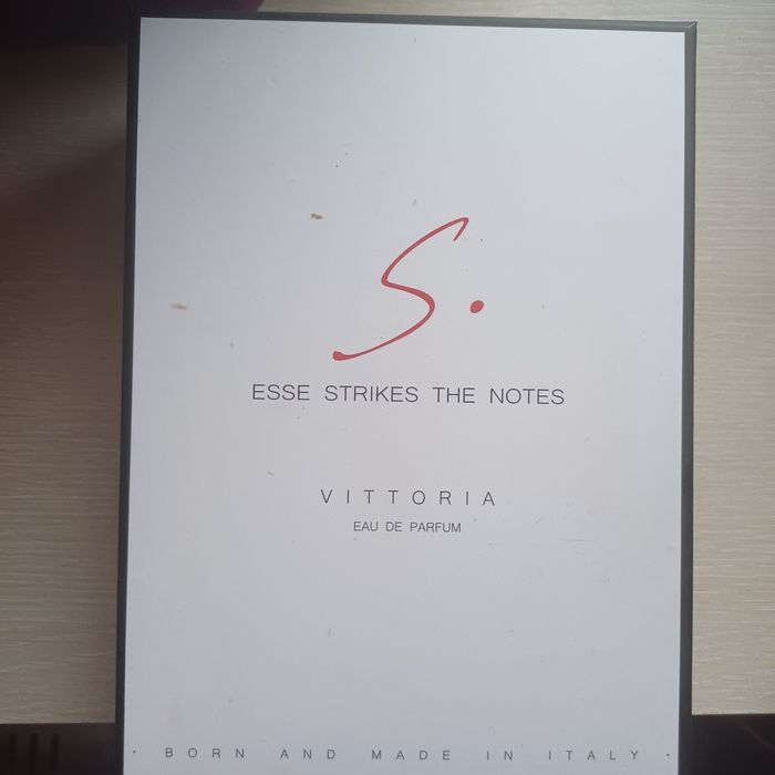 Дамски нишов парфюм Esse Strike the notes