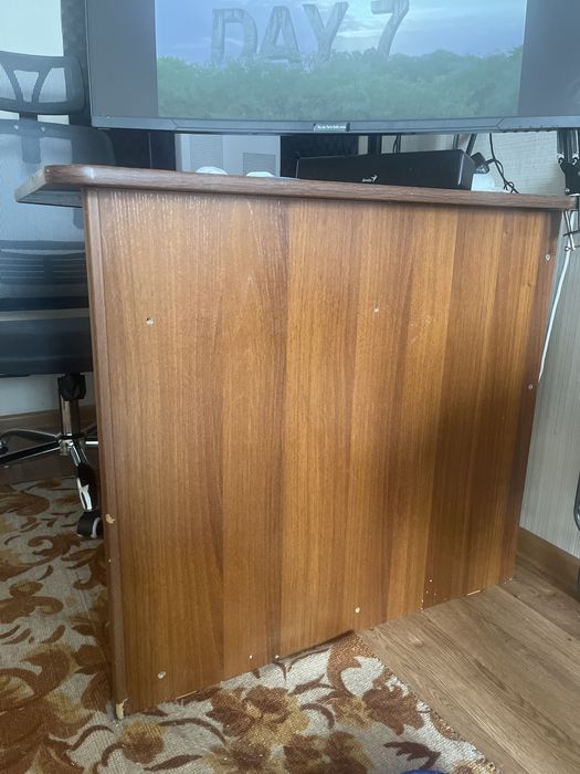 Отдам даром стол