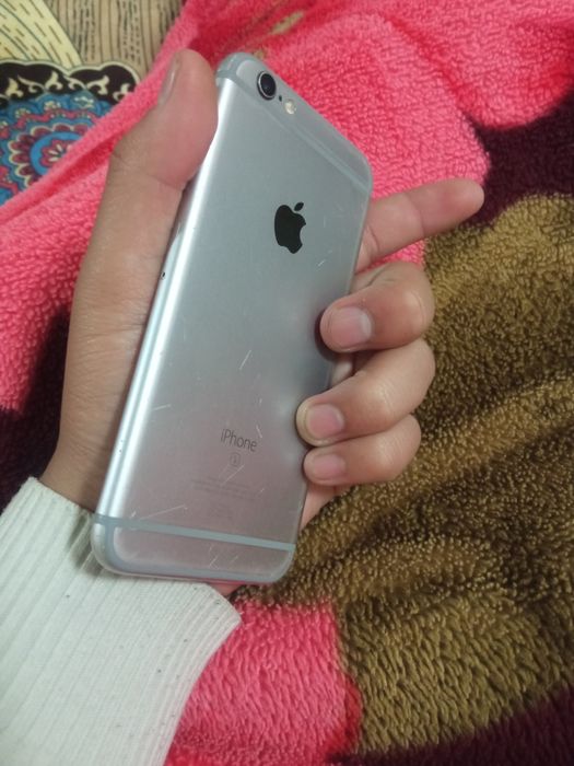 Iphone 6s 32 gb holati ideal atpechatka ishledi yomkst 100 aybi rasmda