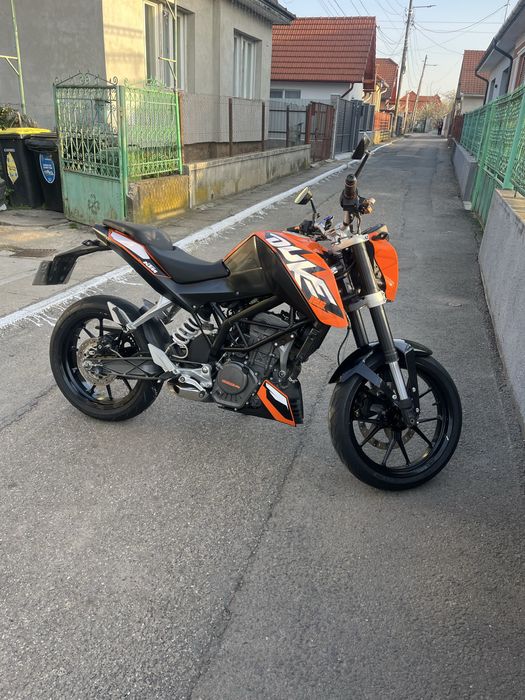 Vand KTM Duke 125, 2011, A1