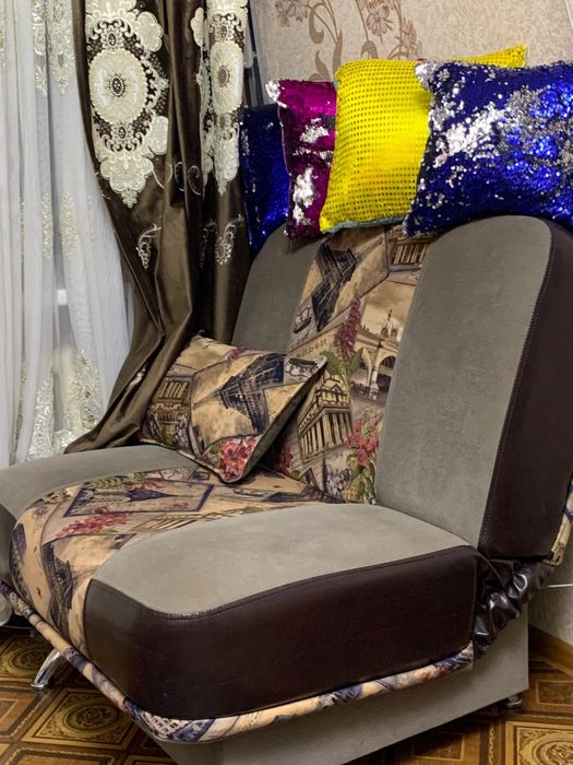 Диван и кресло в комплекте