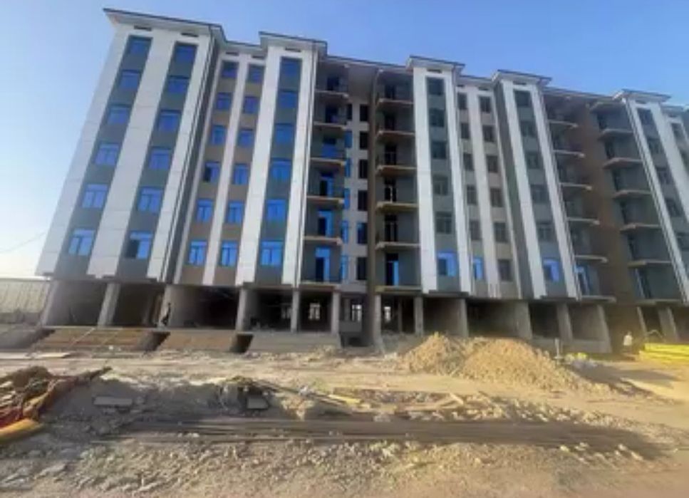 7-mikrayon Lelenizm chorrahasi oldida joylashgan karobka uy sotiladi