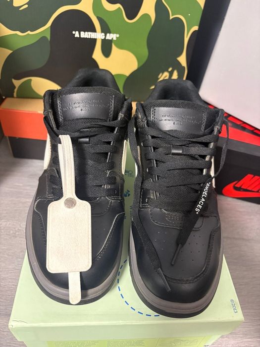 Sneakers Off White out of office