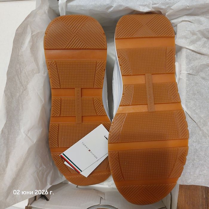 Tommy Hilfiger маратонки