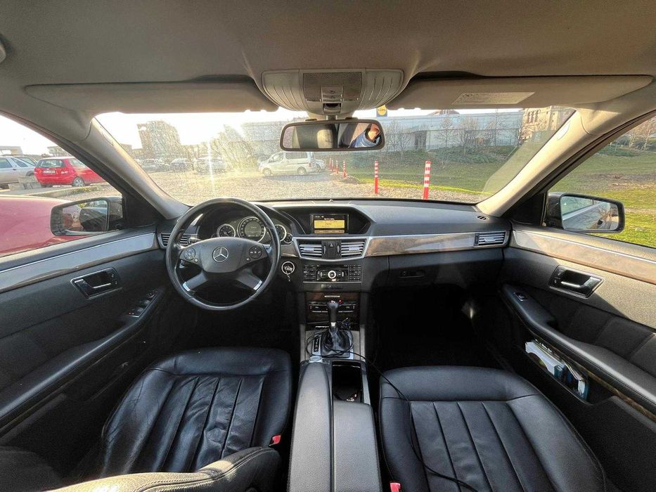 MERCEDES-BENZ E-Class 2011 — imagine 5