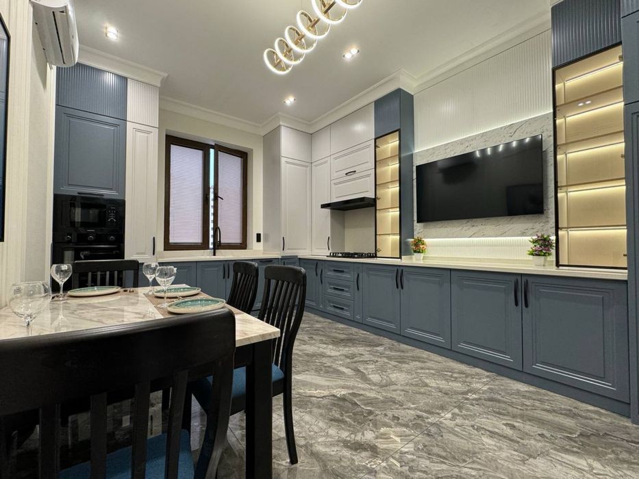 Ул, Тараса Шевченко-Сдается новая 4-х комнатная квартира в центре!