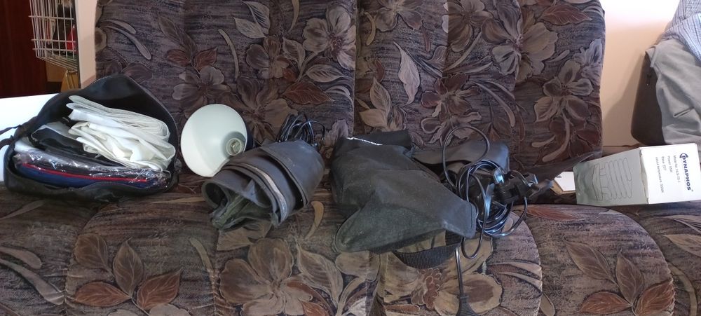 Продавам тиган с незалепващо покритие