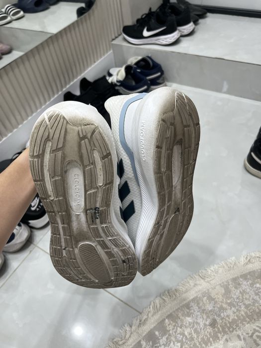 adidas кроссовки оригинал
