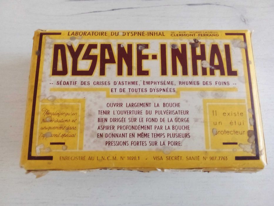 Стар ретро инхалатор