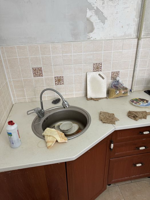 продам кухонную гарнитуру