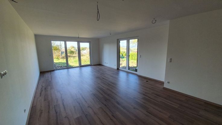 Vand case pe structura metalic  – Izolatie premium, executie rapida