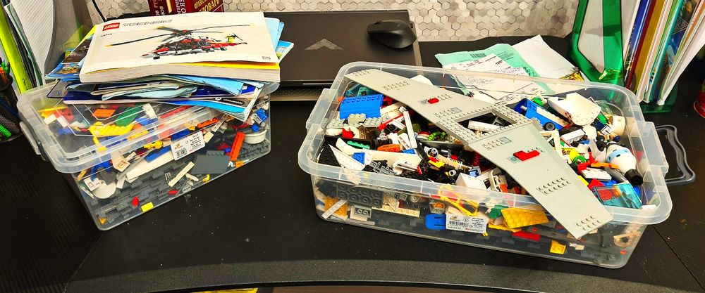 Очень много лего