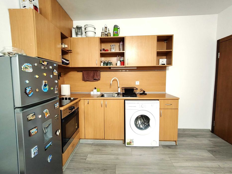 ТОП  НАЕМ | Двустаен на втора линия до централния плаж с покрит двор/веранда,Равда