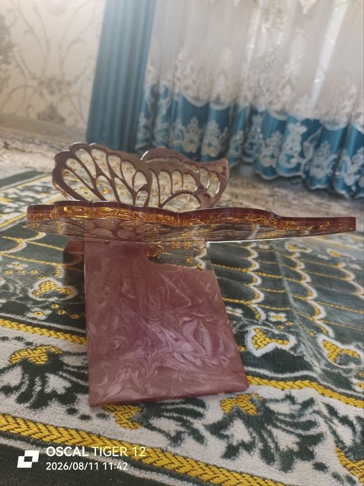 Kitob uchun epoksid smoladan lavx