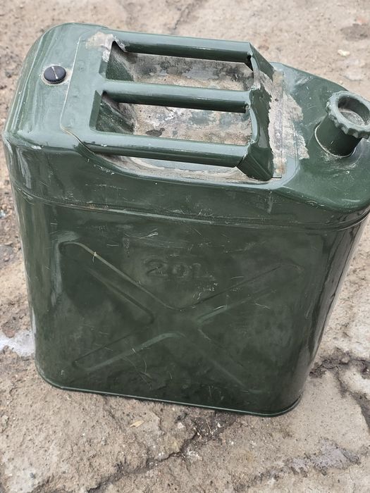 Канистр 20литр сатылады тез арада