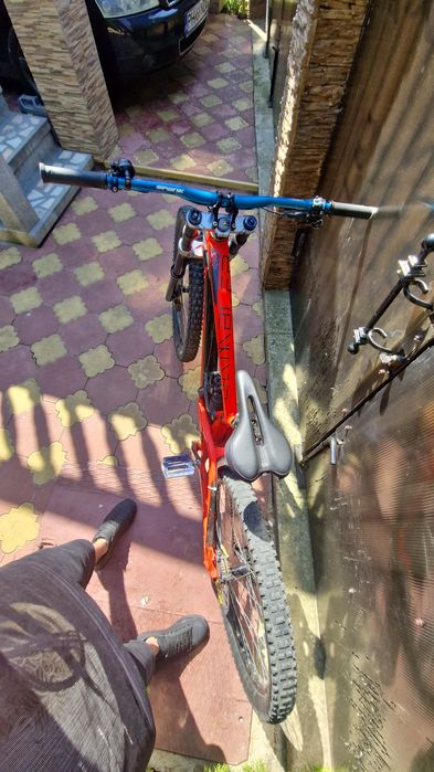 Vând scott gambler Custom