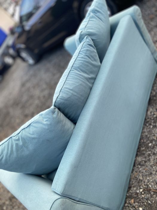 Canapea IKEA din  catifea verde mentol