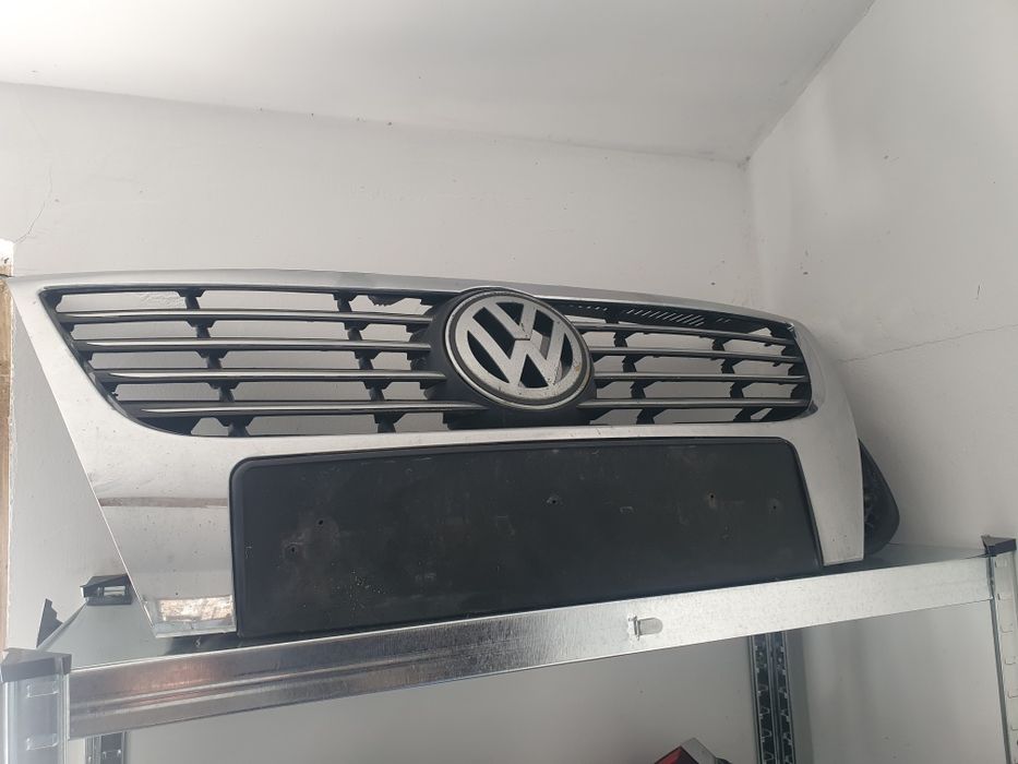 Решетка за VW Pasat 6