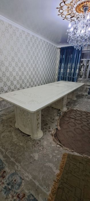 Продаётся стол 4,5метра