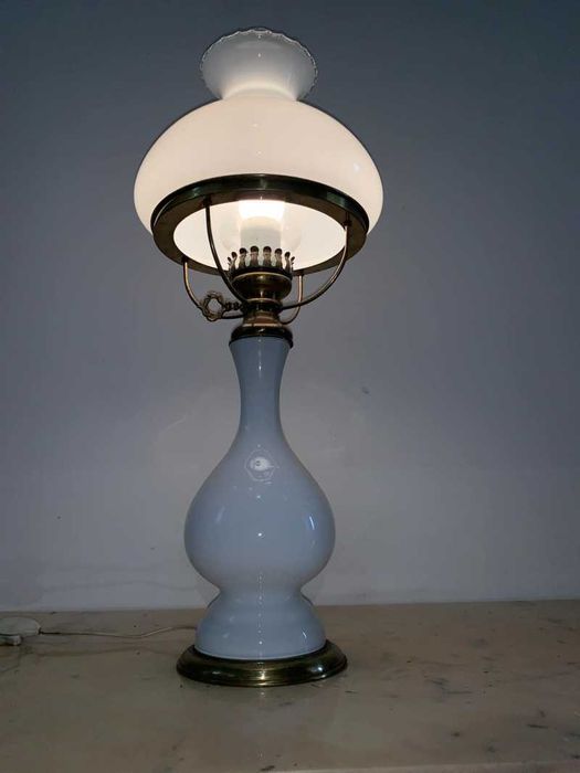 Veiova lampa cu ornament alama