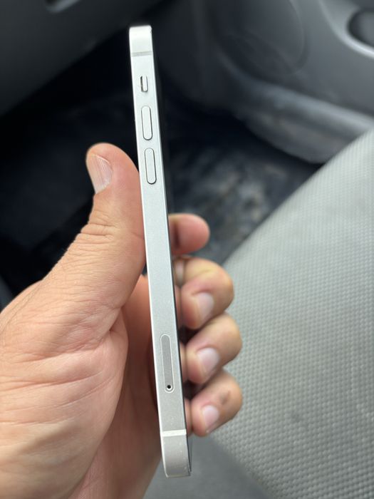 iPhone 12 White 128gb icloud идеал