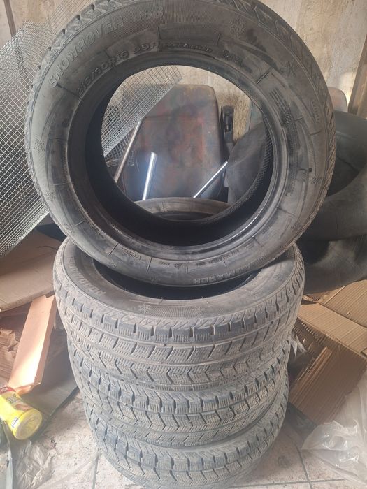 Продам шины зимние