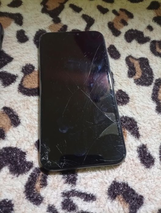 Iphone 11 telefonul are 70’/,