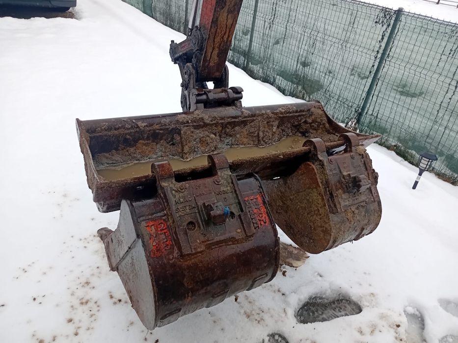 Miniexcvataor kubota 2.5 tone 2013