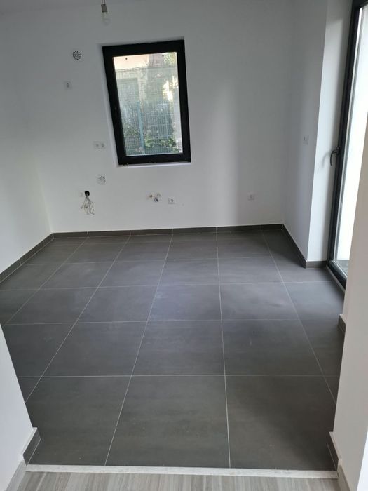 Casa cu etaj de vanzare