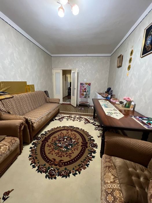 Квартира на Мирабад -Электроаппарат 2/3/5 общ пл 60м  ,2 балкона