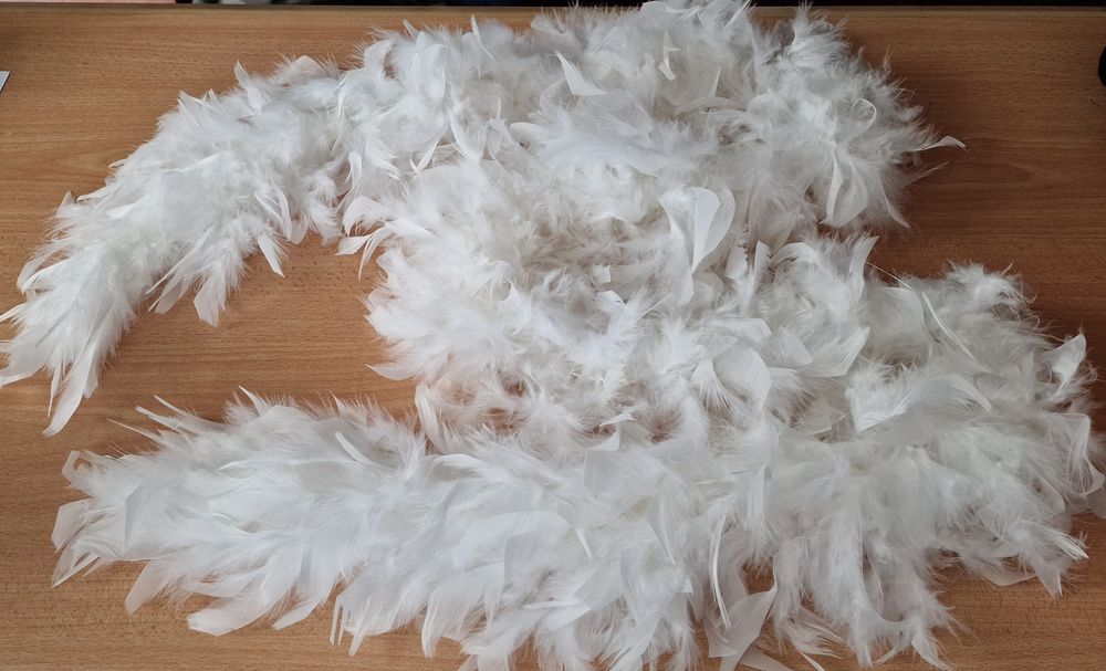 Продам боа в упаковке