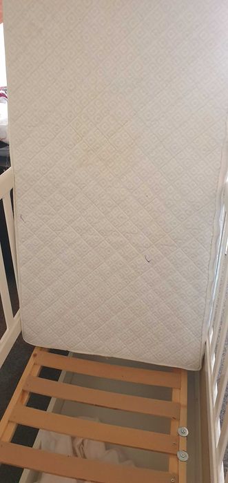 Patut din lemn pentru copii