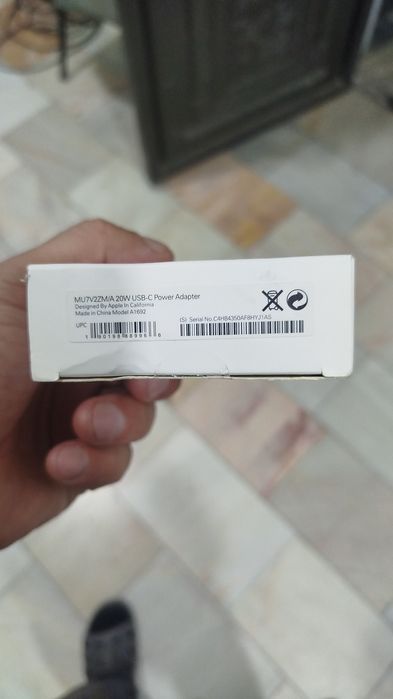 iPhone original zaryadchik