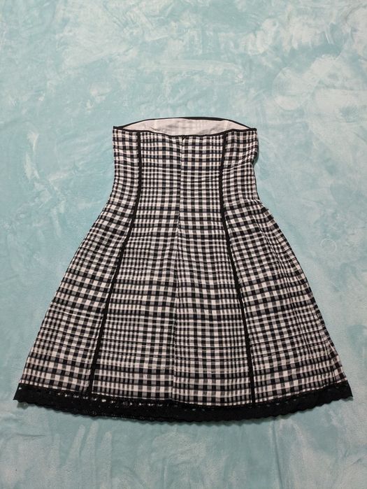 Rochie bustieră de la Guara mărime 38